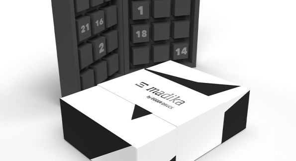 Adventskalender schwarz-weiß bedruckt als Kundengeschenk