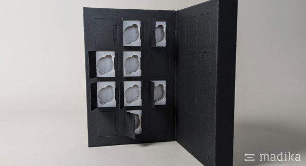 Adventskalender mit Türchen im Buch-Format Adventskalender mit Türchen im Buch-Format
