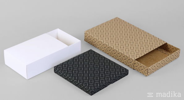 Schiebeschachteln gekrempelt geschlossen