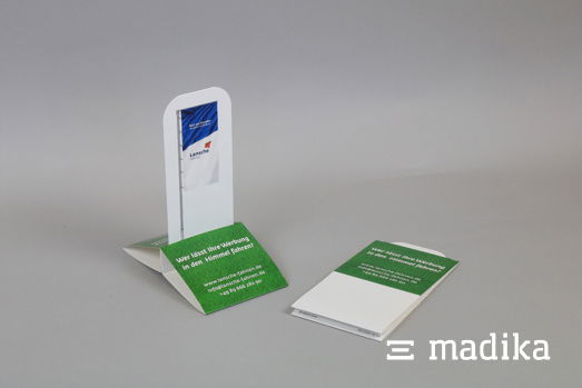 So sehen Aufziehaufsteller stehend bzw. liegend aus. Aufziehaufsteller bunt bedruckt stehend und liegend