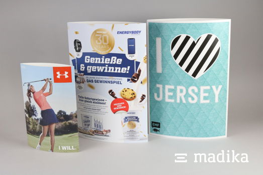 Auswahl von verschiedenen bedruckten Tischaufstellern Auswahl von verschiedenen bedruckten Tischaufstellern