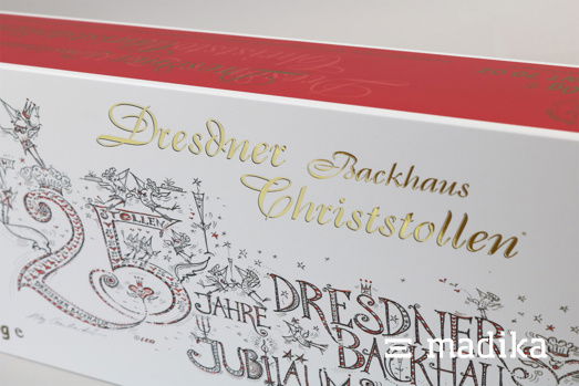 Weihnachtsverpackung mit goldener Prägung Weihnachtsverpackung mit goldener Prägung
