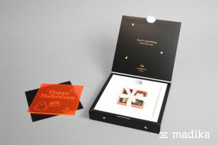 Geschenkverpackung im Design für Halloween Geschenkverpackung mit individuellem Inlay