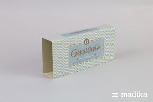 Karton-Banderole aus Graspapier. Banderole aus Graspapier bedruckt