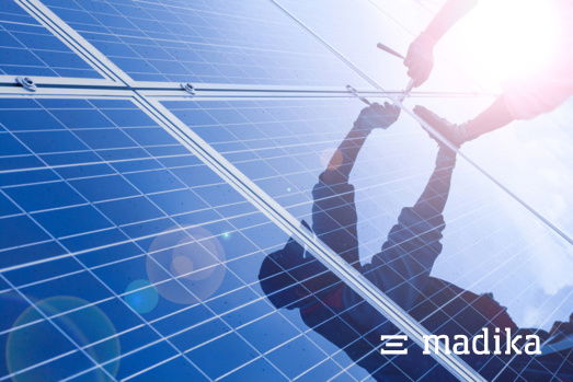 Wir bei madika besitzen eine große Photovoltaikanlage, um Ihre Erzeugnisse nachhaltig zu produzieren Wir bei madika besitzen eine große Photovoltaikanlage, um Ihre Erzeugnisse nachhaltig zu produzieren