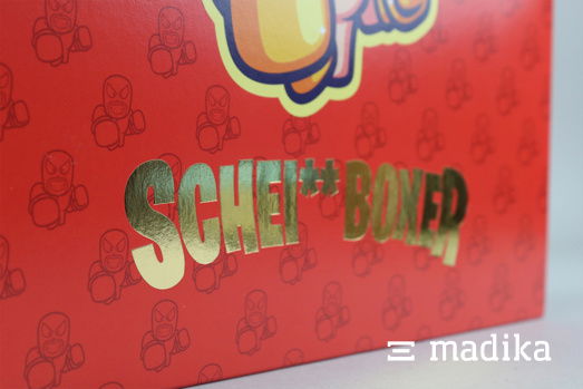 Heißfolienprägung auf bunter Bedruckung sorgt bei Spielzeugverpackungen für viel Aufmerksamkeit Heißfolienprägung auf bunter Bedruckung sorgt bei Spielzeugverpackungen für viel Aufmerksamkeit
