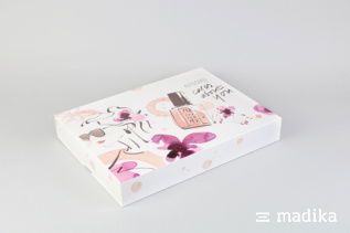 Die Kosmetikschachtel überzeugt mit modernen Pastelltönen. Kosmetikschachtel modern gestalten