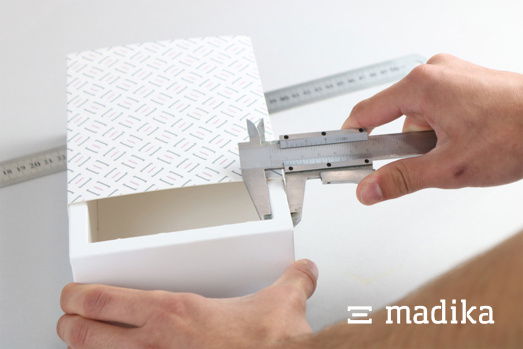 Verpackungsentwicklung in der Konstruktionsabteilung. Verpackungsentwicklung in der Konstruktionsabteilung.