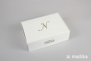 Schlichte Bedruckung auf natürlichem Material: Tolle Kombination Schlichte Bedruckung auf natürlichem Chromokarton GC1