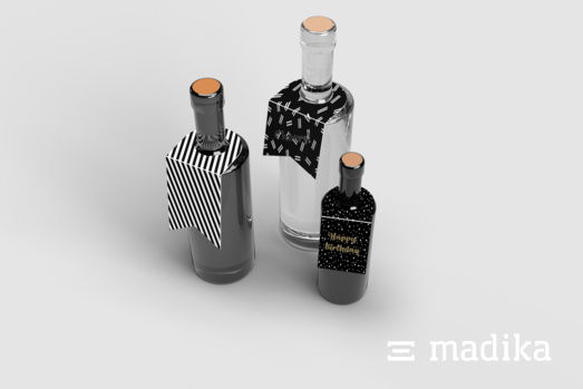Flaschenanhänger machen aus jedem edlen Tropfen ein einzigartiges Geschenk. Edle Flaschenanhänger bedruckt von madika.de