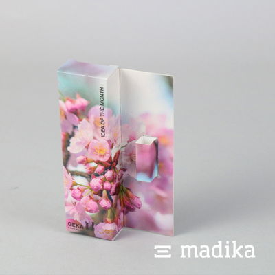 Eine Schachtel von madika.de mit 3D-Effekt. madika-Schachtel 3D-Effekt