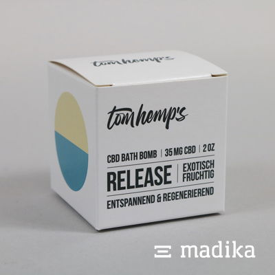 Eine Faltschachtel von madika.de mit extravagantem Textdesign. madika-Faltschachtel Textdesign