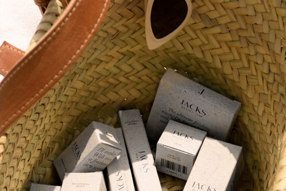 Strandkorb mit Faltschachteln für JACKS beauty