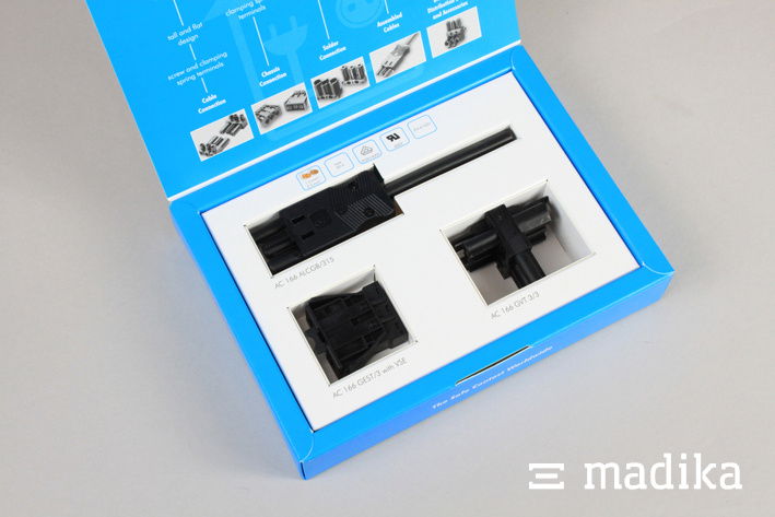 Blau bedruckte Elektronikverpackung mit Inlay Blau bedruckte Elektronikverpackung mit Inlay