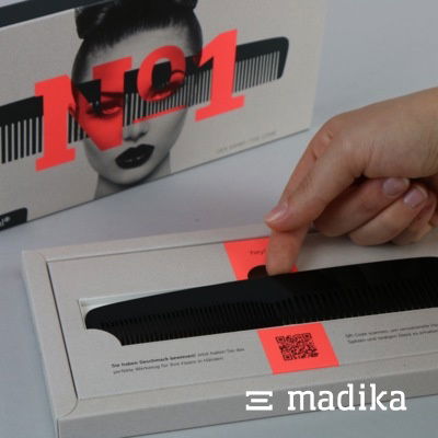 Dank des Grifflochs ist die Entnahme des Produktes kinderleicht Inlay mit Griffloch