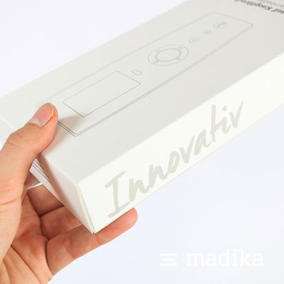 Innovativ - Verpackung für ein technisches Produkt Weiße Schachtel für technisches Produkt