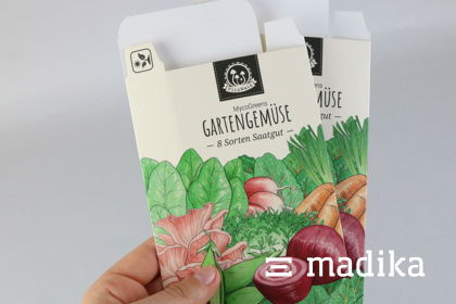 Zwei Muster von bedruckten Faltschachteln Bedruckte Faltschachteln