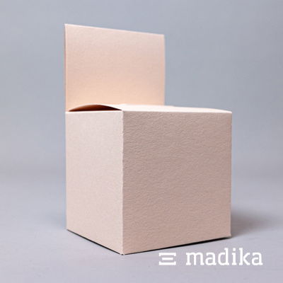 Unbedruckte Spendenbox aus Karton mit Topschild Spendenbox mit Topschild