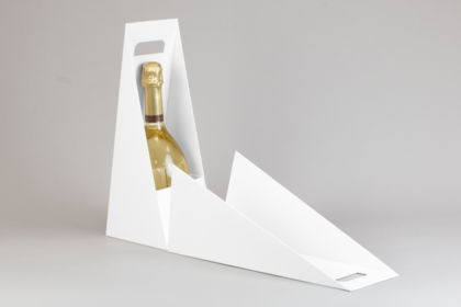 Pyramiden Champagner Verpackung zum Aufklappen Pyramiden Champagner Verpackung zum Aufklappen