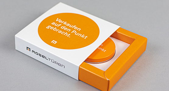 Schiebeschachtel mit individuellem Inlay als Produktverpackung